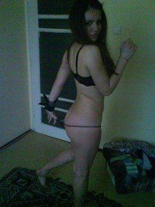 Courtney from Quebec is looking for adult webcam chat